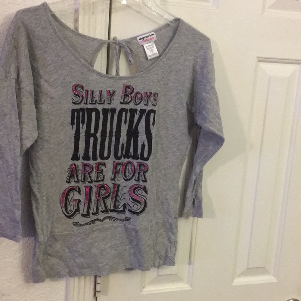 😍Tee shirt “silly boys trucksareforgirls”